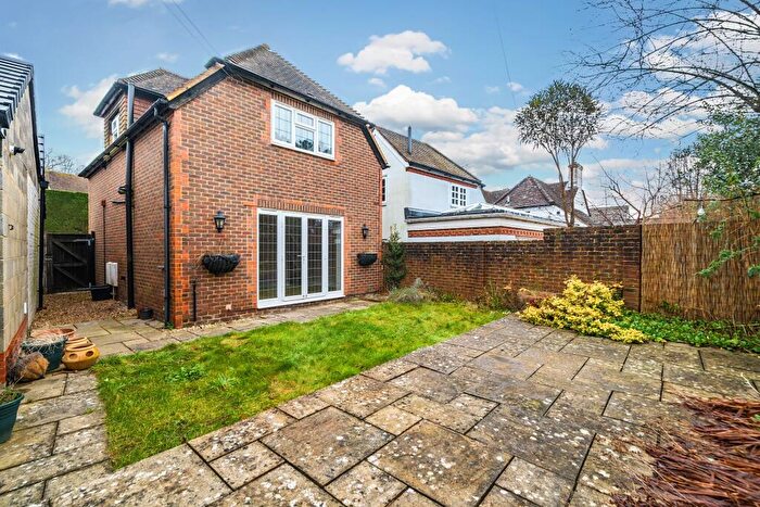 2 Bedroom Detached House To Rent In Haslemere, GU27