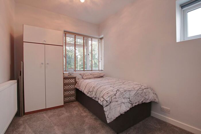 4 Bedroom Detached House For Sale In The Avenue, Fareham, PO14