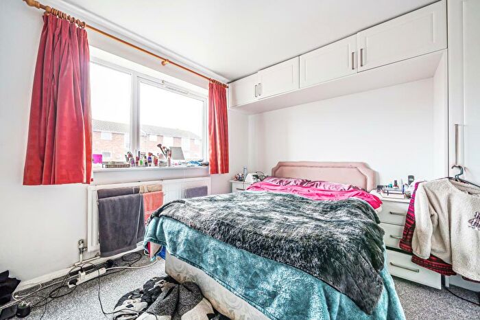 1 Bedroom Flat For Sale In East Barnet Village, Barnet, EN4