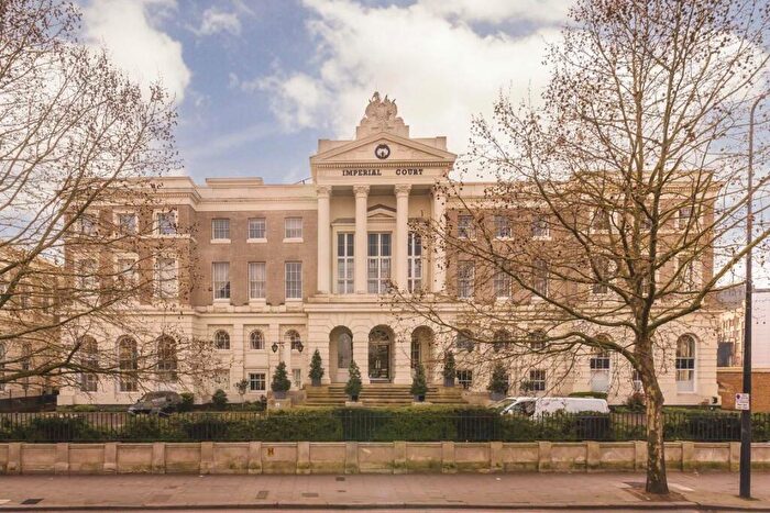 Flat For Sale In Kennington Lane, Kennington, SE11