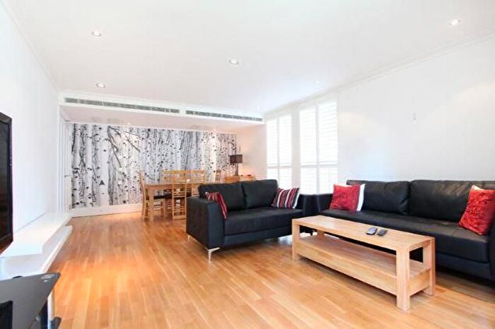 2 Bedroom Flat To Rent In Gloucester Place, Marylebone, London, NW1
