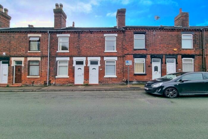 3 Bedroom Terraced House To Rent In Chilton Street, Heron Cross, Stoke-On-Trent, ST4