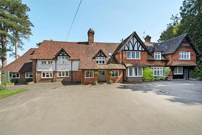 3 Bedroom Flat For Sale In Argos Hill, Rotherfield, Crowborough, TN6
