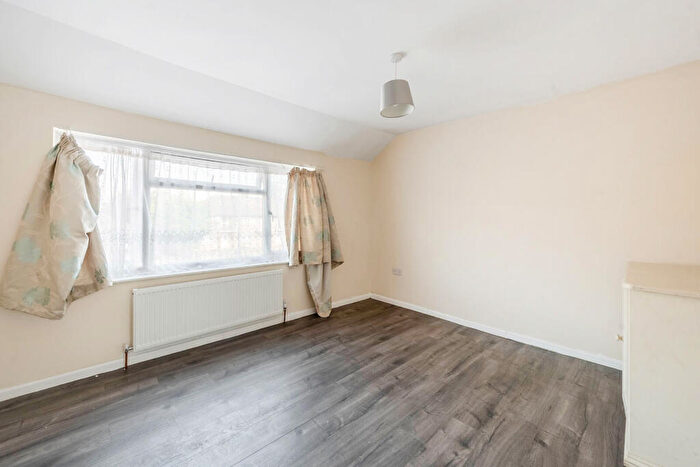 2 Bedroom Terraced House To Rent In Eastcote Lane, Harrow, HA2