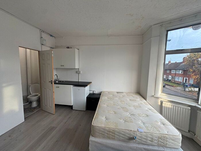 Studio To Rent In Jesmond Avenue, Wembley, HA9