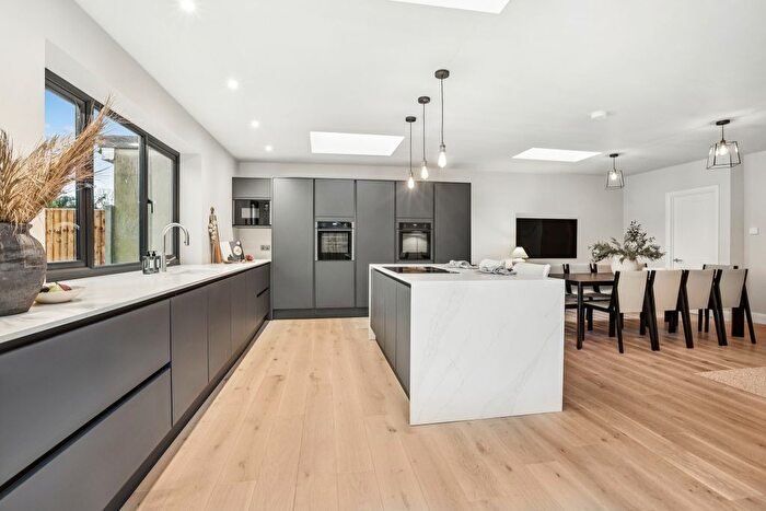 5 Bedroom Detached House For Sale In Sunnydene Avenue, Ruislip, HA4