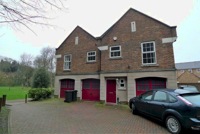 1 Bedroom Maisonette To Rent In Eleanor Walk, Greenhithe, DA9