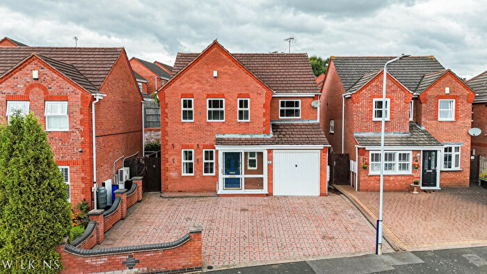 4 Bedroom Detached House For Sale In Orkney Drive, Wilnecote, Tamworth, Staffordshire, B77