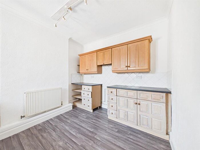 2 Bedroom Maisonette To Rent In Seabank Road, Wallasey, CH45
