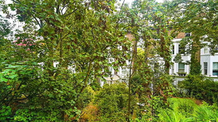 2 Bedroom Apartment For Sale In Westgate Terrace, London, SW10