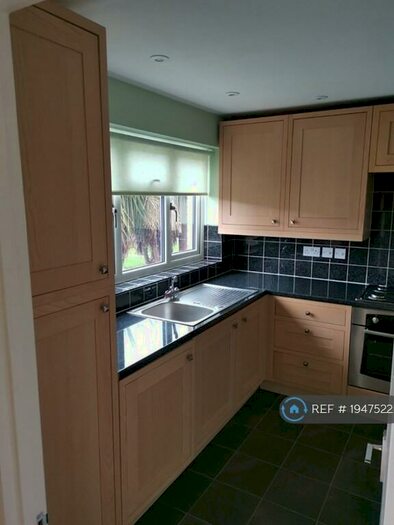 3 Bedroom Terraced House To Rent In Laburnum Road, Gloucester, GL1