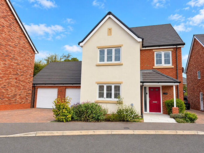 4 Bedroom Detached House For Sale In Spring Hill, Gravenhurst, MK45
