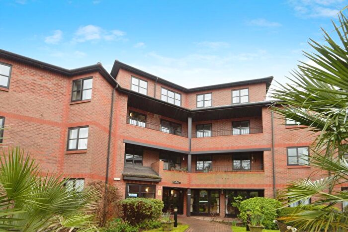 1 Bedroom Apartment For Sale In Brandreth Court, Harrow, HA1