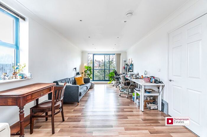 1 Bedroom Flat To Rent In North Point, Tottenham Lane, Hornsey, Crouch End, London, N8