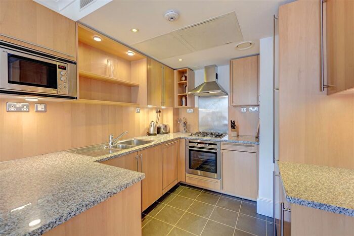 1 Bedroom Flat To Rent In Bredin House, Kings Road, London, SW10