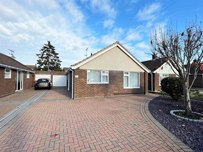 2 Bedroom Detached Bungalow For Sale In Plymouth Road, Old Springfield, Chelmsford, CM1