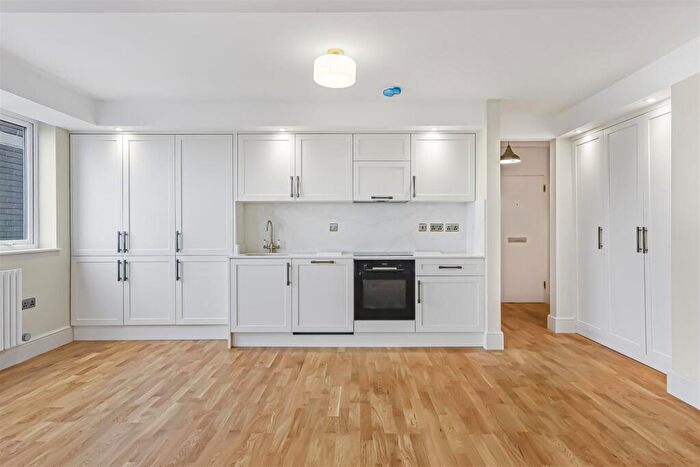 2 Bedroom Flat To Rent In Blair Court, Boundary Road, London, NW8