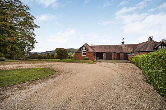 2 Bedroom House To Rent In The Stable House, Tredilion Park, NP7