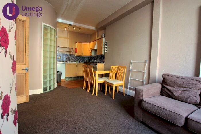 1 Bedroom Flat To Rent In Watson Crescent, Polwarth, Edinburgh, EH11