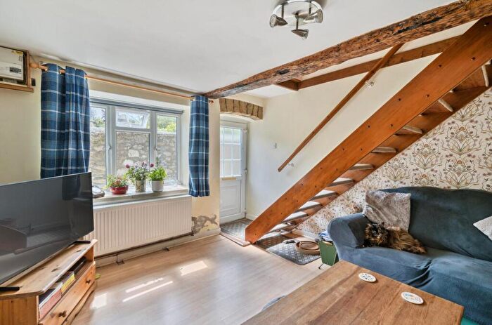 2 Bedroom Cottage For Sale In Long Street, Sherborne, DT9