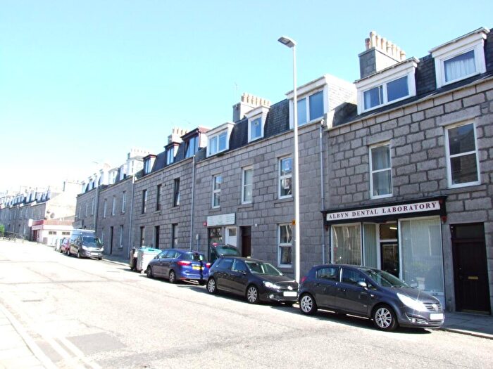 Studio To Rent In Crown Street, The City Centre, Aberdeen, AB11