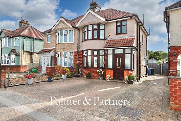3 Bedroom Semi Detached House For Sale In Avondale Road, Ipswich, Suffolk, IP3
