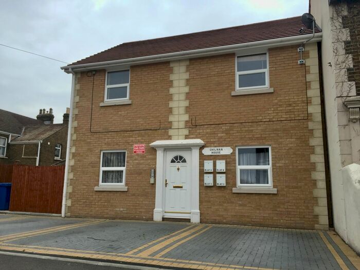 1 Bedroom Flat To Rent In Chilman House, Thomas Road Murston, Sittingbourne, Kent, ME10