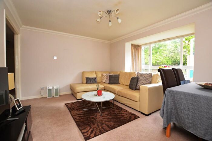 2 Bedroom Flat To Rent In Marston Way Crystal Palace, SE19