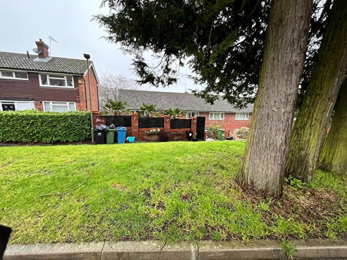 3 Bedroom Semi-detached House To Rent In Timbertop Road, Biggin Hill, TN16