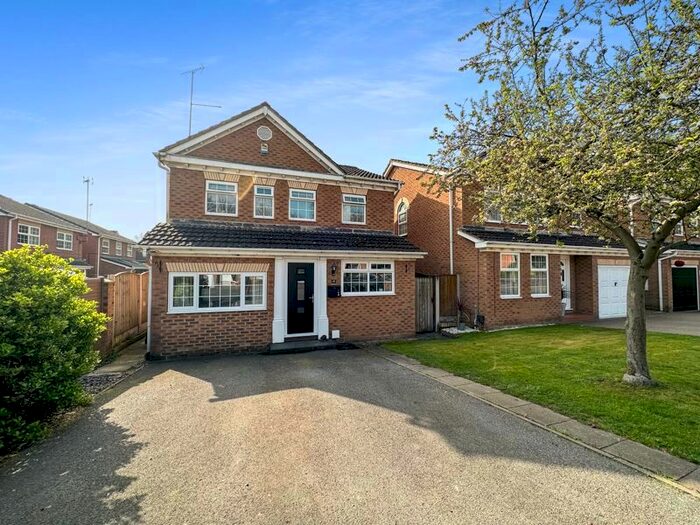 4 Bedroom Detached House For Sale In Dandy Mill View, Pontefract, WF8