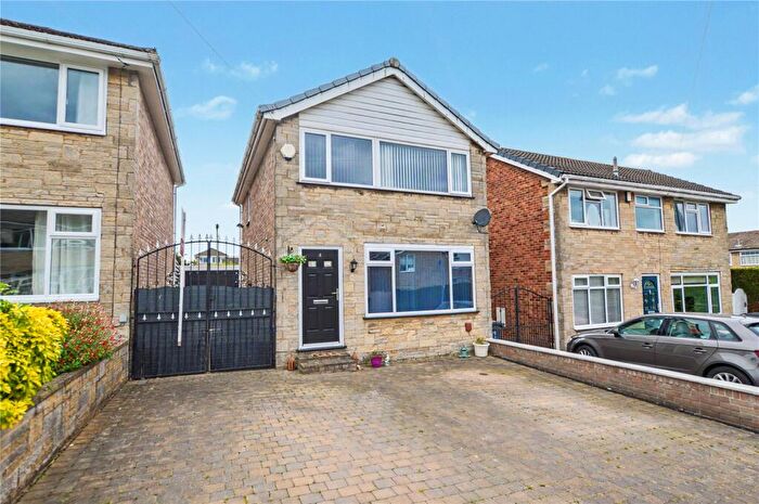 3 Bedroom Detached House For Sale In Swithens Court, Rothwell, Leeds, West Yorkshire, LS26