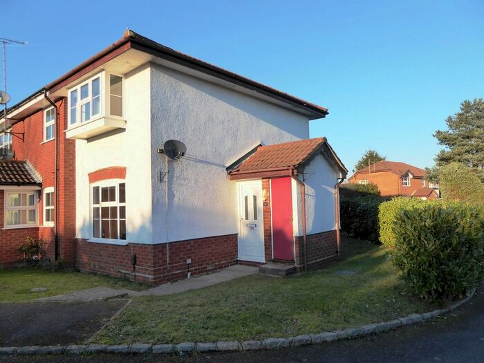 1 Bedroom Semi-Detached House To Rent In Harvard Close, Woodley, Reading, RG5