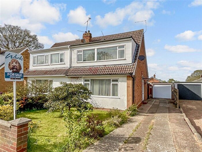 3 Bedroom Semi Detached House For Sale In Lynton Drive, Lords Wood, Chatham, Kent, ME5