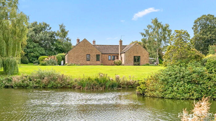 4 Bedroom Detached Bungalow For Sale In Glaston, LE15