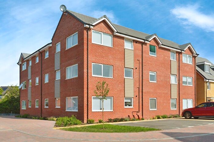 2 Bedroom Flat For Sale In Pineywoods Lane, Whitehouse, Milton Keynes, MK8