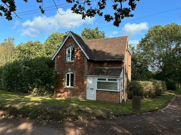 3 Bedroom House To Rent In Newent, GL18