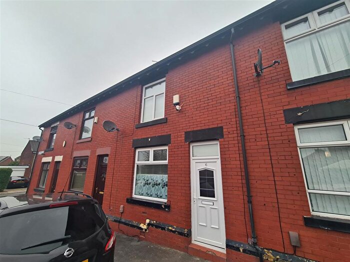 2 Bedroom Property To Rent In Sexton Street, Heywood, OL10