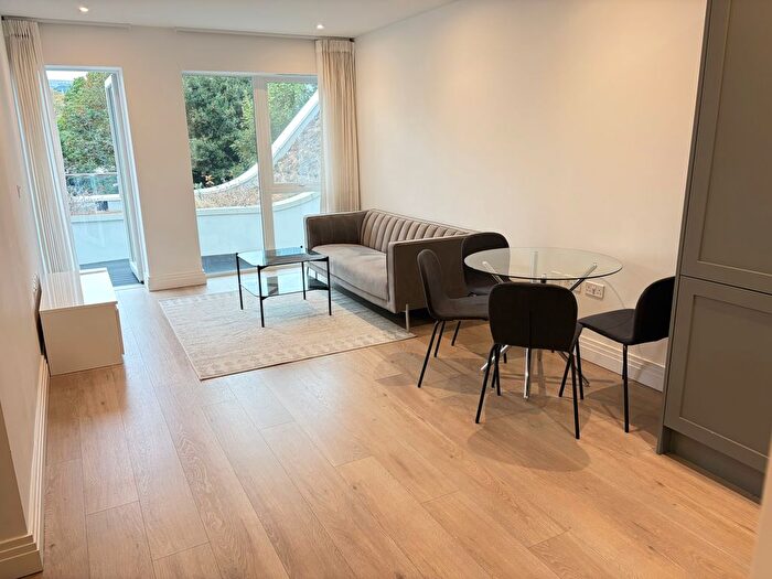 1 Bedroom Flat To Rent In Filmworks Walk, Ealing Broadway Walpole Park Area, W5