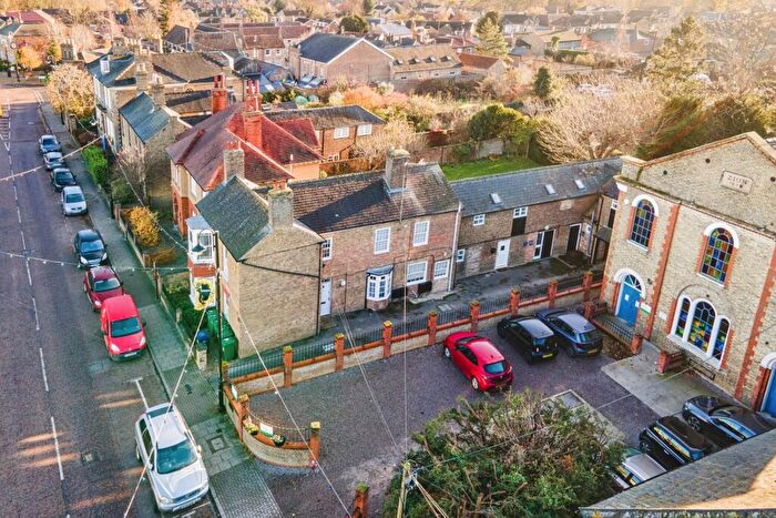 6 Bedroom Detached House For Sale In Park Street, Chatteris, Cambridgeshire, PE16