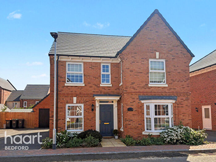 4 Bedroom Detached House For Sale In Inverness Way, Bedford, MK40