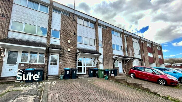 1 Bedroom Flat To Rent In Wharfedale, Hemel Hempstead, Hertfordshire, HP2