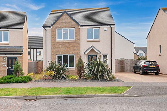 4 Bedroom Detached House For Sale In John Muir Gardens, Dunbar, EH42