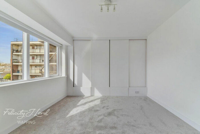 1 Bedroom Flat For Sale In Stepney Way, London, E1