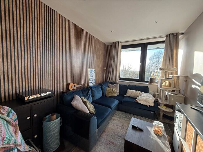 1 Bedroom Flat To Rent In Quilters Way, Stoke Mandeville, Aylesbury, HP22