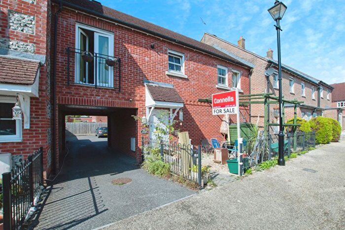 2 Bedroom Mews For Sale In Cobham Road, Blandford Forum, DT11