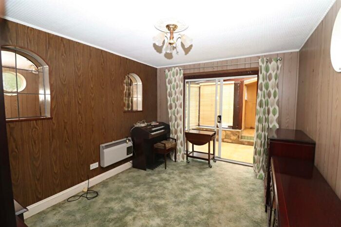 2 Bedroom Detached House For Sale In High Street, Whittlebury, Towcester, NN12