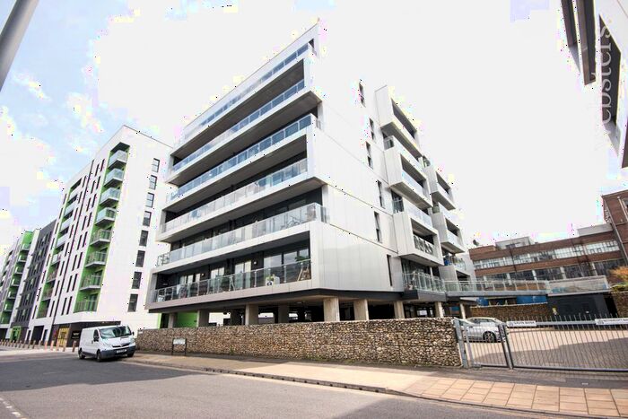 2 Bedroom Flat To Rent In Geoffrey Watling Way, Norwich, NR1