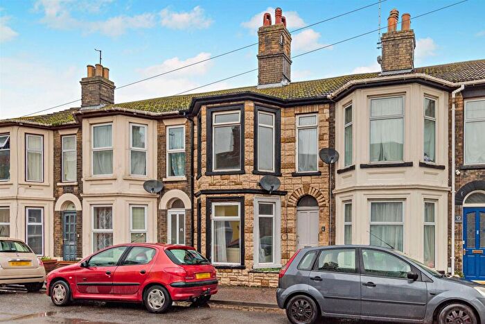 3 Bedroom Terraced House For Sale In Devonshire Road, Great Yarmouth, NR30