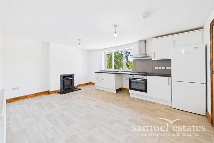 2 Bedroom Flat To Rent In Morland Road, Croydon, CR0