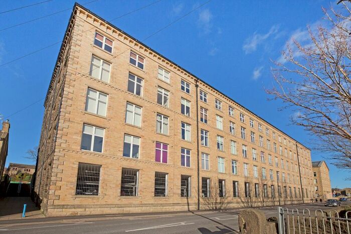2 Bedroom Flat To Rent In Broughton Road, Skipton, North Yorkshire, Uk, BD23